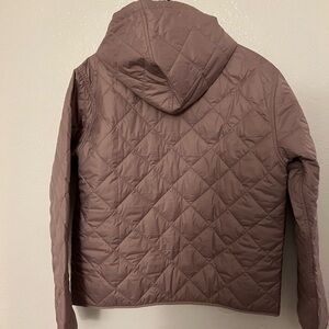 Patagonia Diamond Quilted Bomber Hoody 
Size L Woman